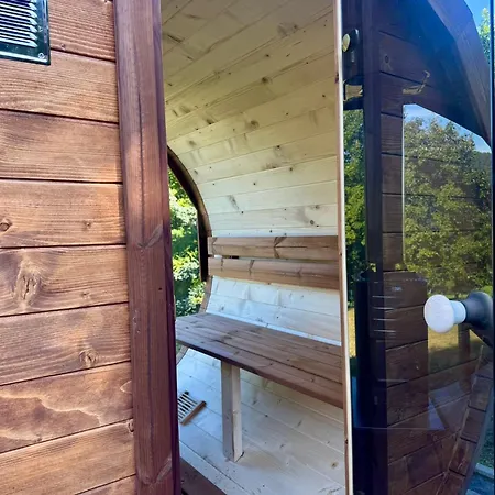 Sportowa - Boisko, Sauna, Jacuzzi Porąbka